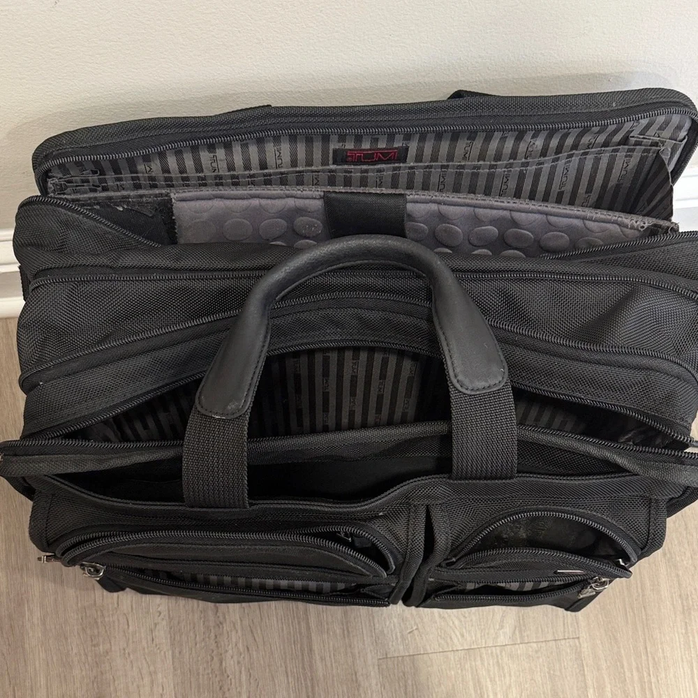 Tumi Alpa Expandable Briefcase
